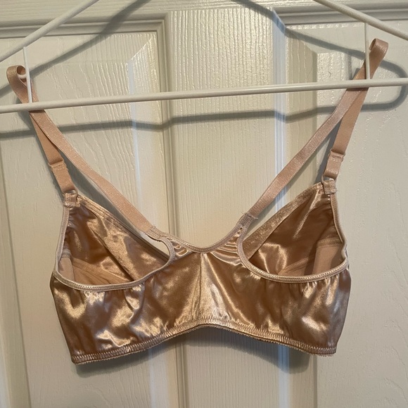 Victoria’s Secret bra - Picture 3 of 3